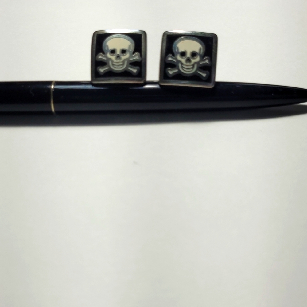 Cufflinks.